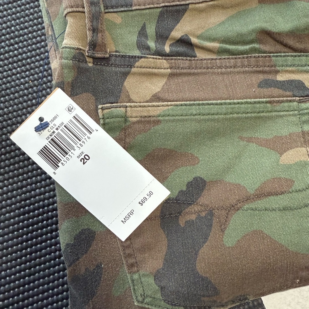 POLO Ralph Lauren Sullivan Camo pants Size 20 NWT